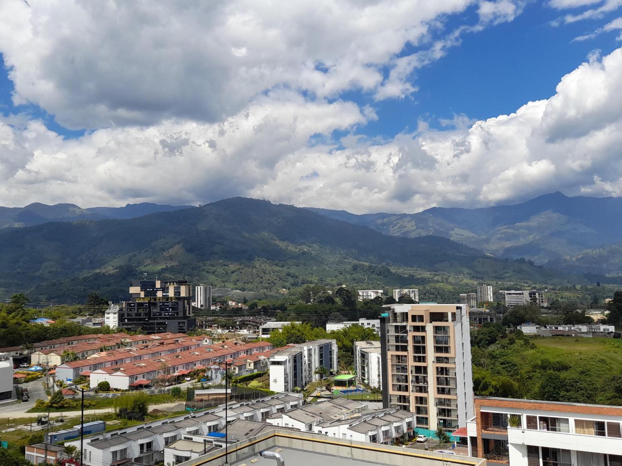 Aparta Estudios Zona 10 Armenia  Zewnętrze zdjęcie