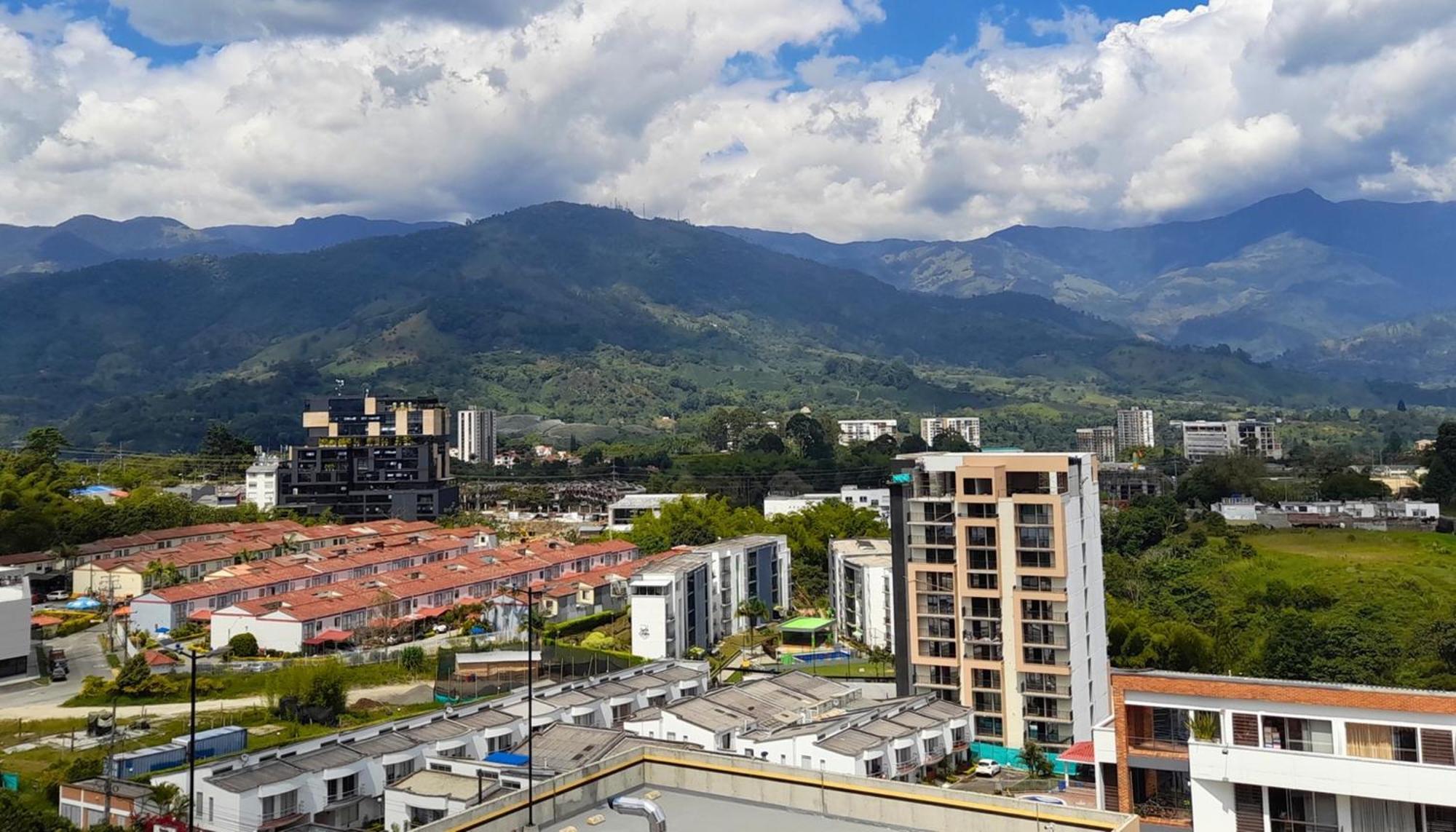 Aparta Estudios Zona 10 Armenia  Zewnętrze zdjęcie